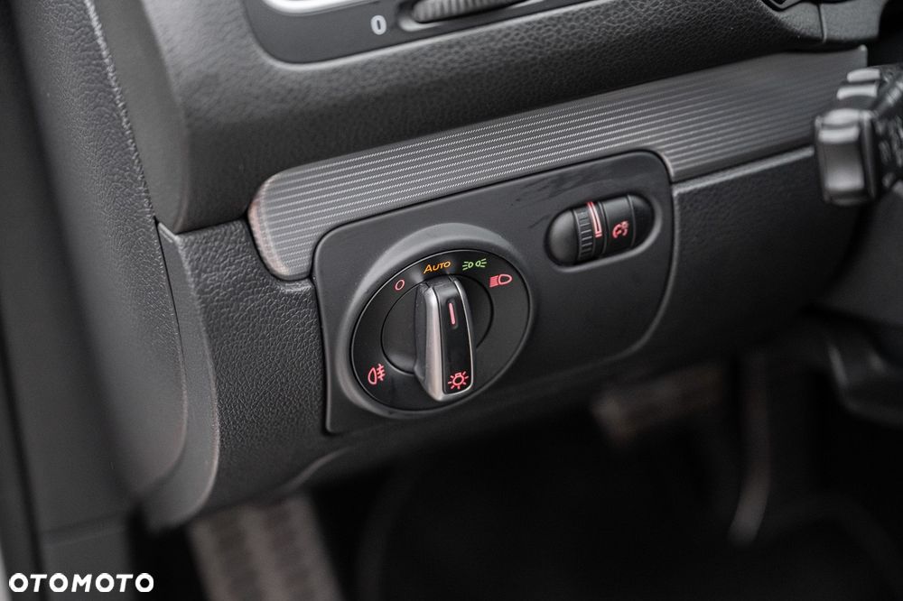 Volkswagen Golf 2.0 R DSG - 17