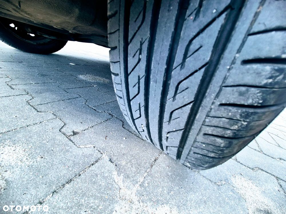 Opel Corsa 1.4 16V Innovation - 14