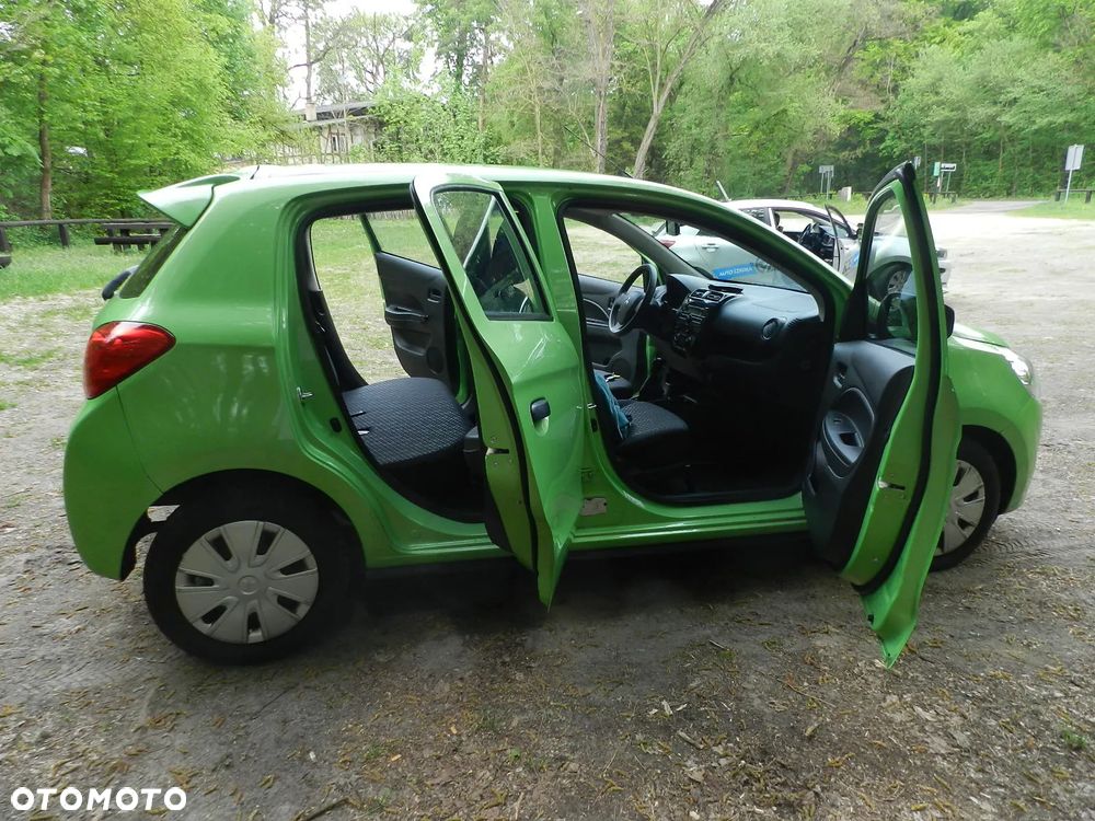 Mitsubishi Space Star - 9