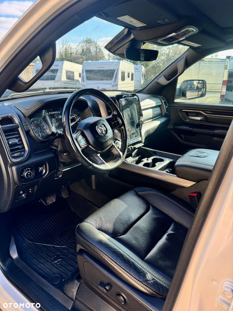 Dodge RAM 1500 5.7 4x4 - 8