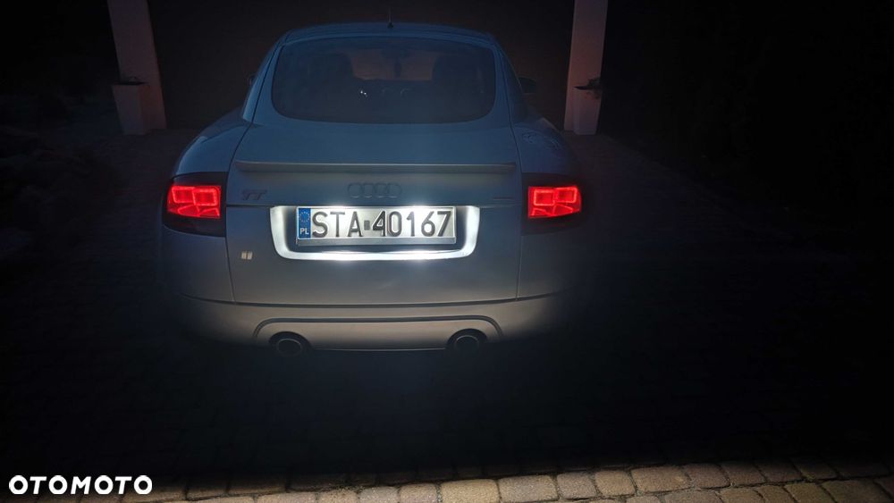 Audi TT S Coupé - 6