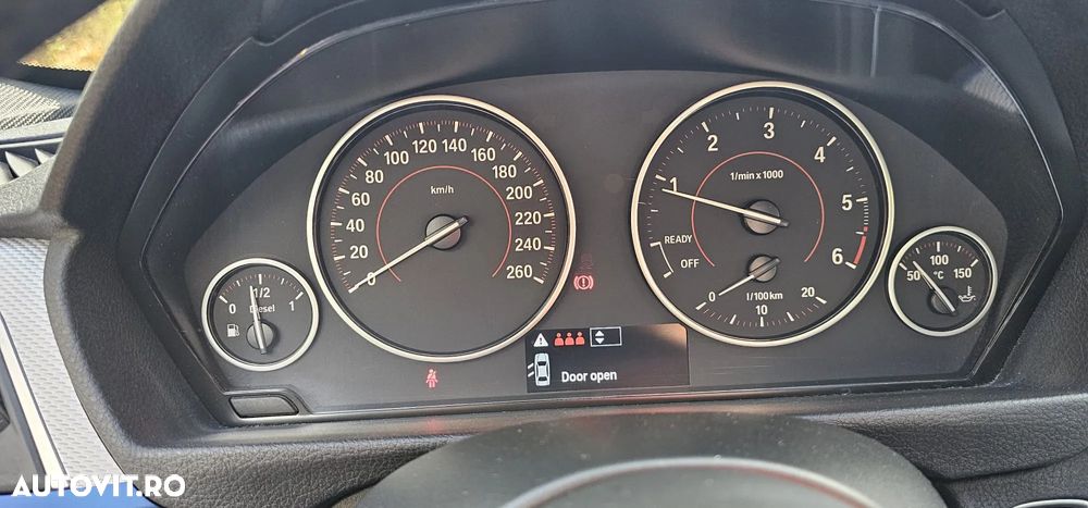 BMW Seria 3 320d xDrive M Sport - 17