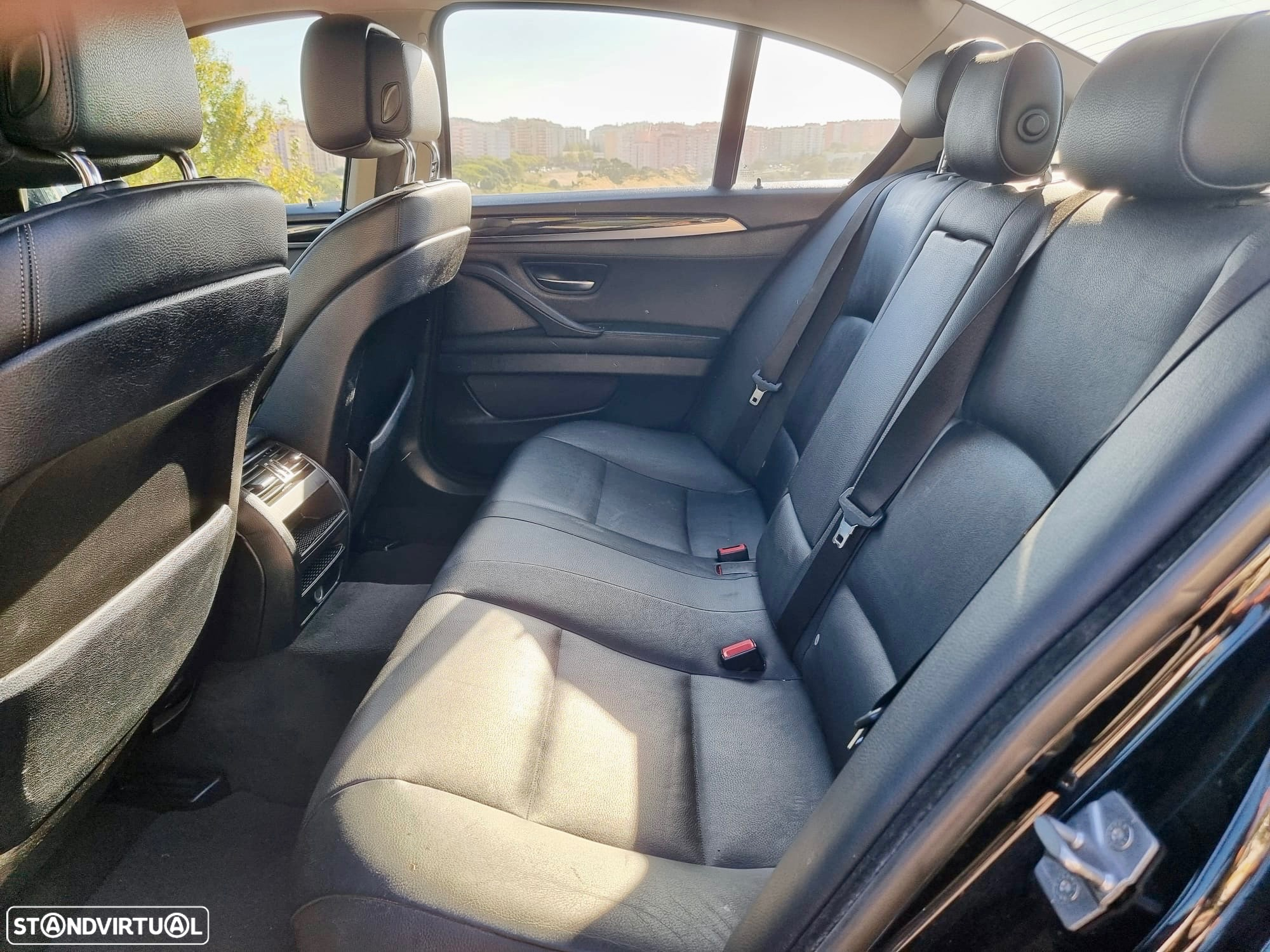 BMW 520 d Exclusive Auto 123g - 12