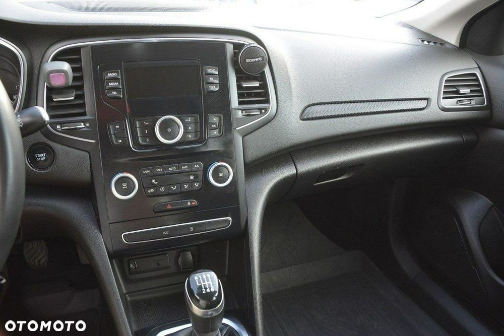 Renault Megane 1.5 dCi Zen - 27