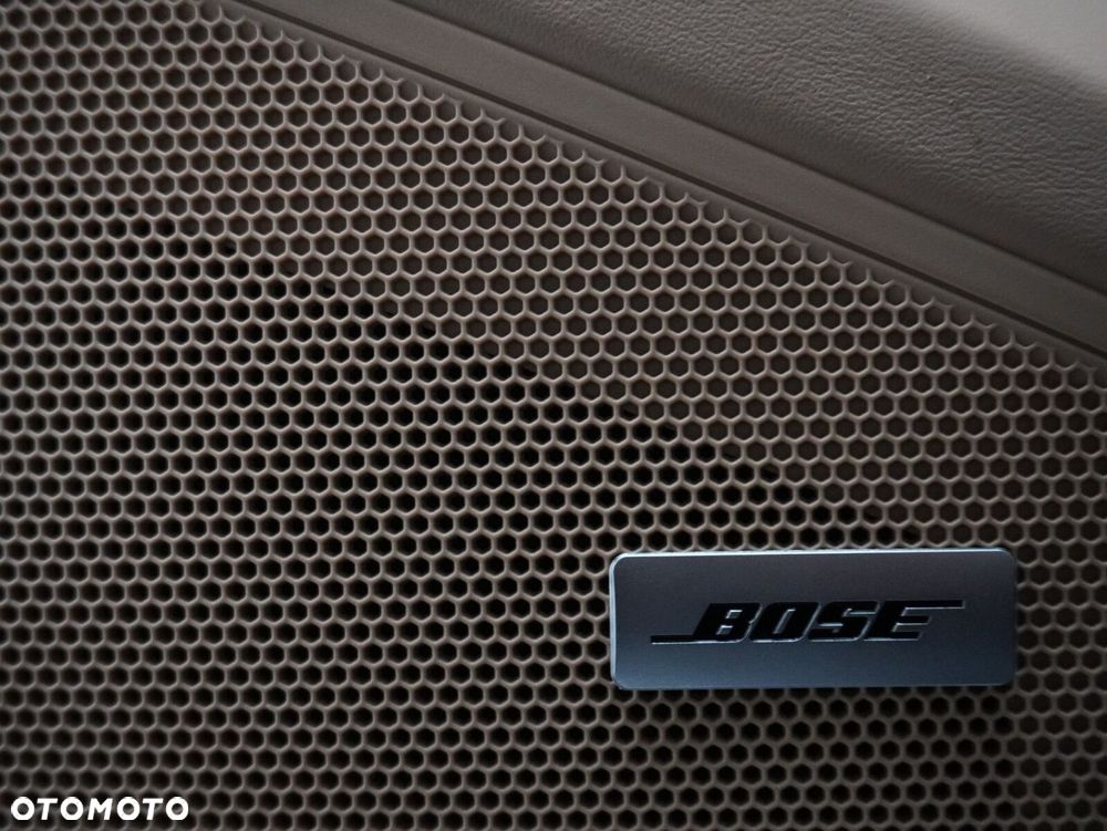 Porsche Cayenne - 21