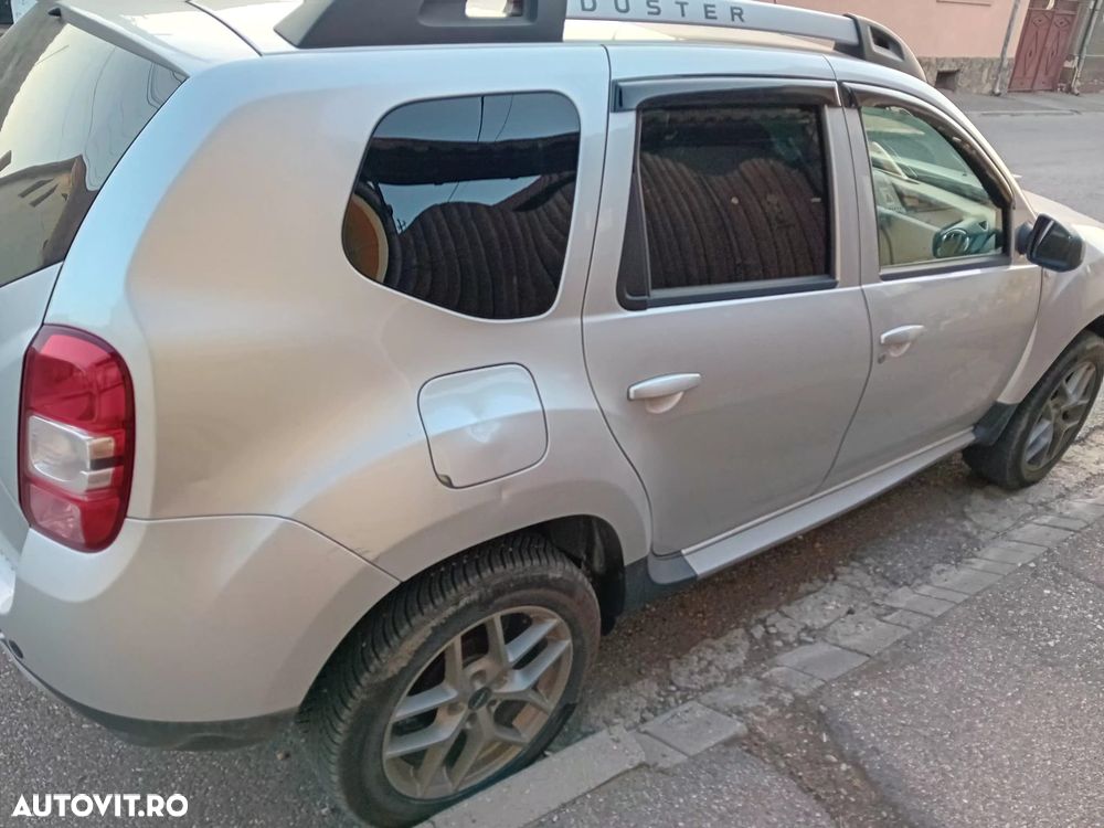 Dacia Duster 1.5 dCi 4x2 Laureate - 6