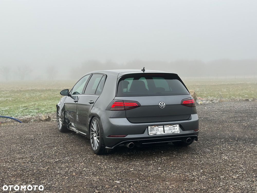 Volkswagen Golf - 14