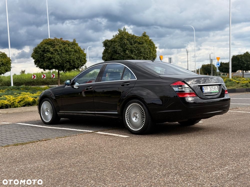 Mercedes-Benz S-Class 2006 photo 2