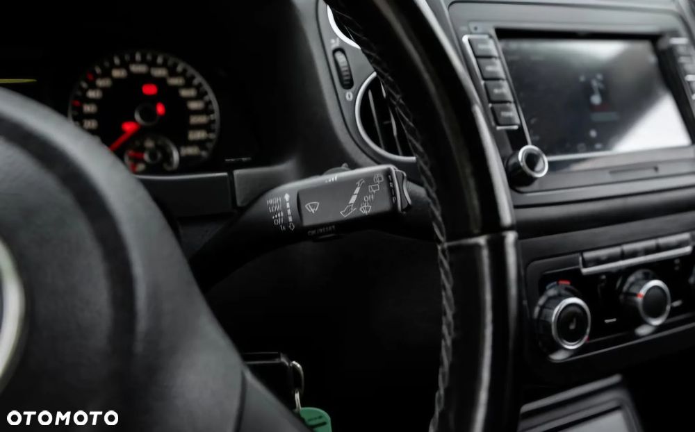 Volkswagen Golf Plus - 13