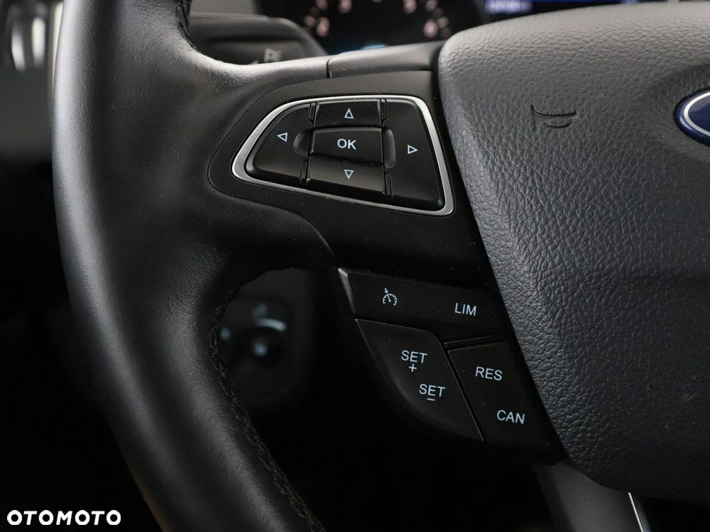 Ford Kuga 1.5 EcoBoost 2x4 Titanium - 30