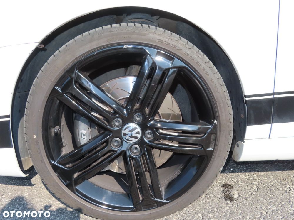 Volkswagen Golf - 8