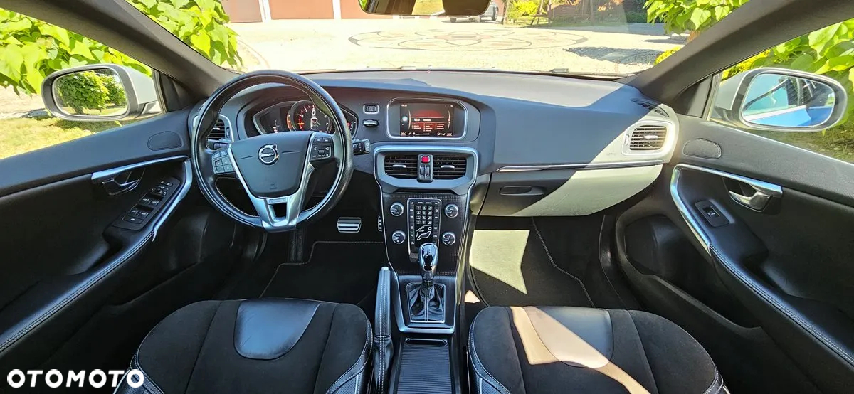 Volvo V40 T4 Geartronic RDesign - 14