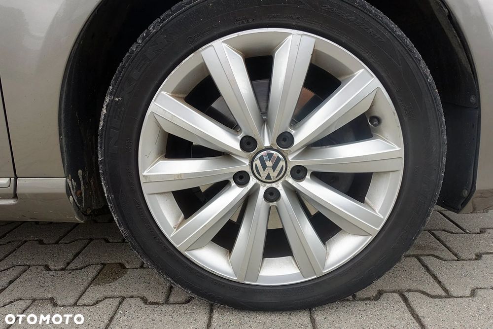 Volkswagen Passat 2.0 TDI DSG BlueMotion Technology Comfortline - 11