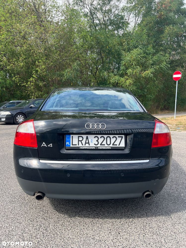 Audi A4 ver-1-8-t - 2