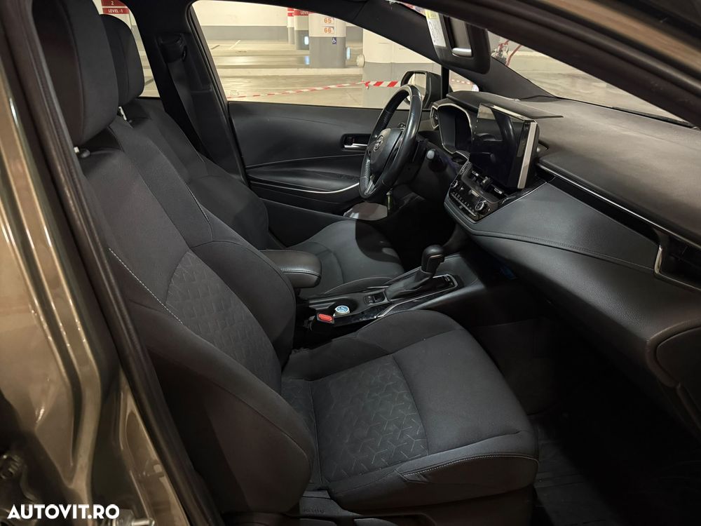 Toyota Corolla - 6