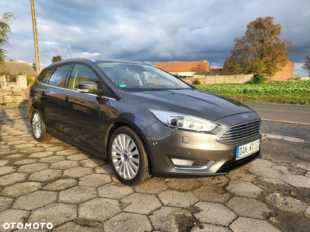 Ford Focus 1.0 EcoBoost STart-Stopp-System TITANIUM - 2