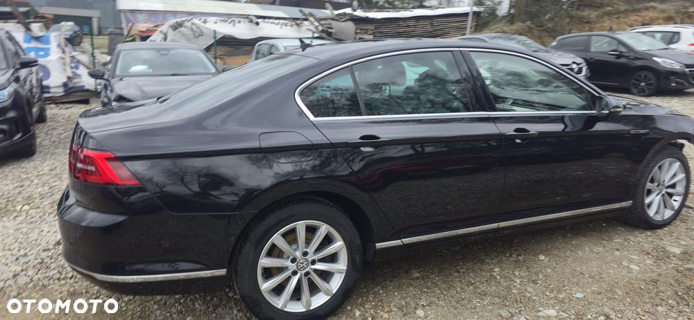Volkswagen Passat 2.0 TDI BMT Comfortline DSG - 11