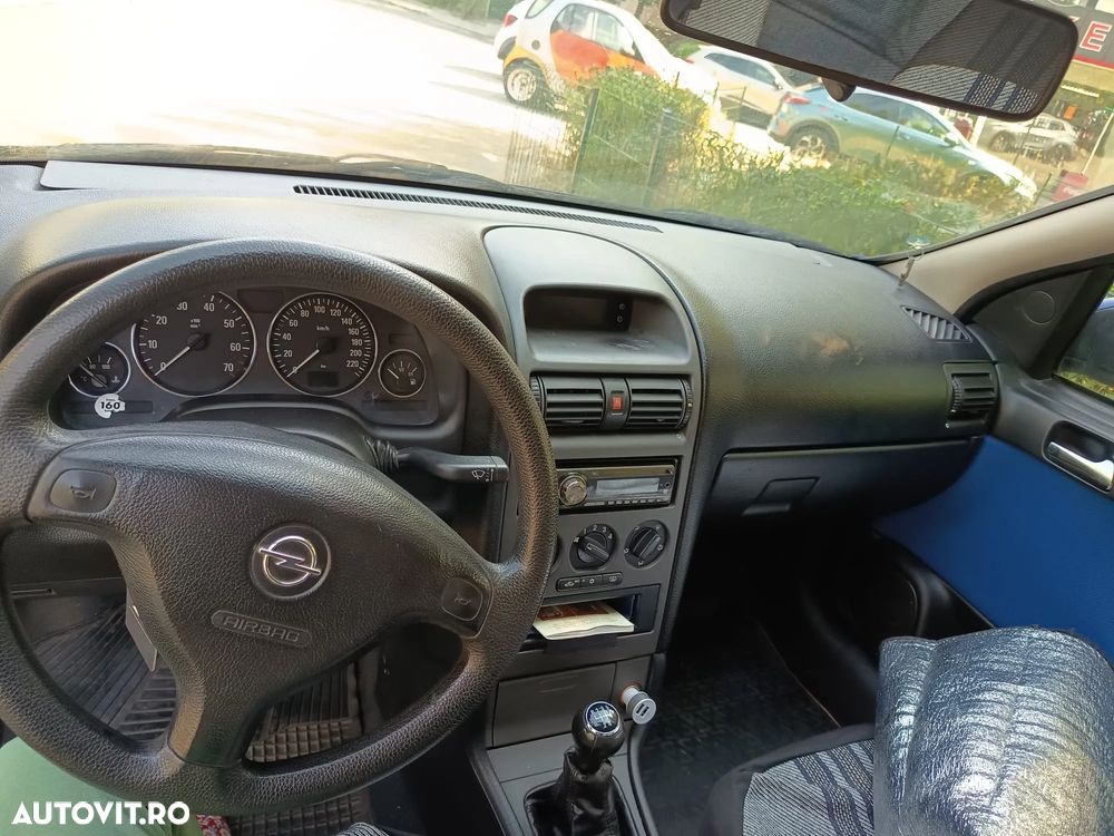 Opel Astra - 4