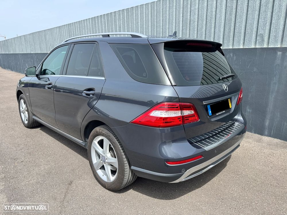 Mercedes-Benz ML 250 BlueTEC 4MATIC 7G-TRONIC - 7