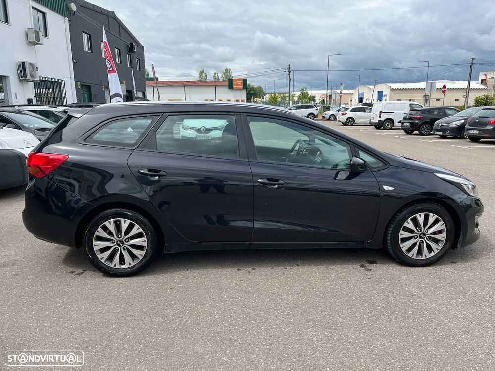 Kia Ceed SW 1.6 CRDi Nav Line - 6