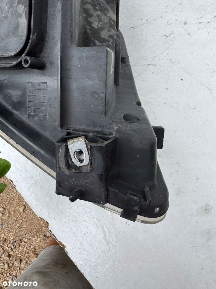 REFLEKTOR LAMPA PRAWY PRZÓD PRZEDNIA OPEL ZAFIRA C 39009024 UK - WAWA - 5