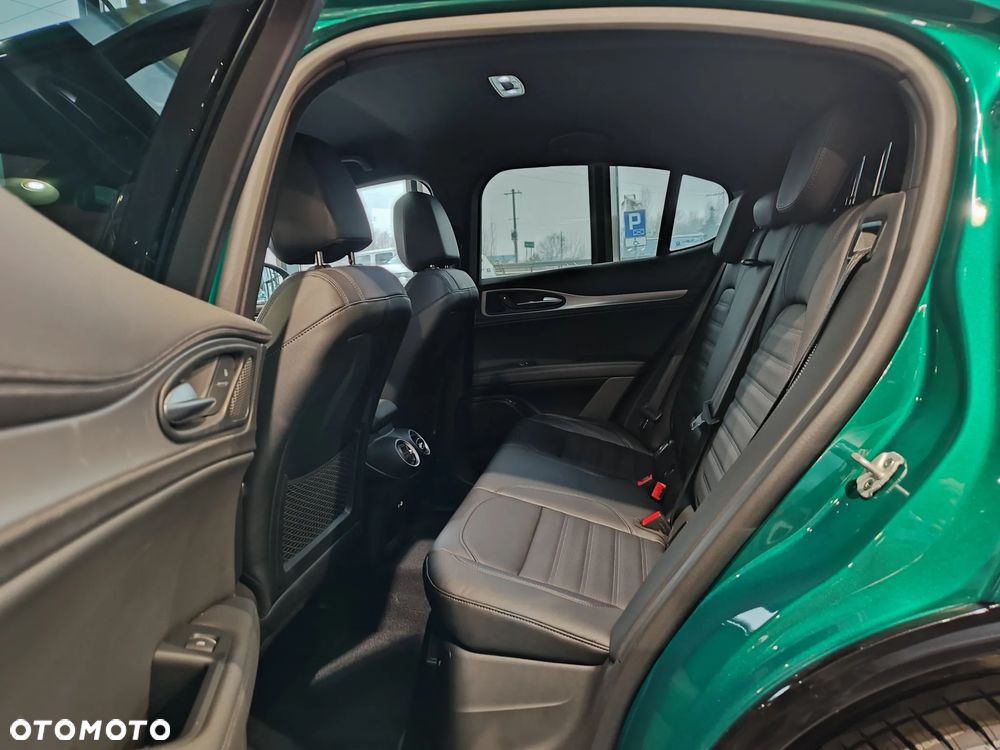Alfa Romeo Stelvio 2.0 Turbo Veloce Q4 - 9