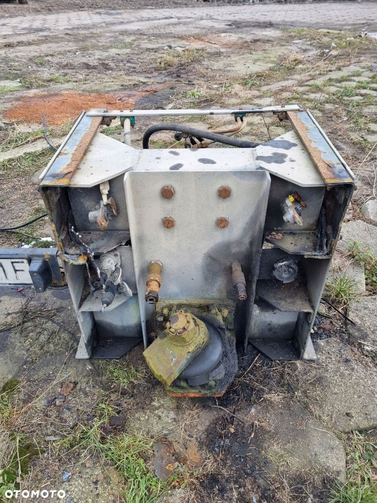 ZACZEP HAK BELKA LOHR LAWETA DAF XF CF - 2