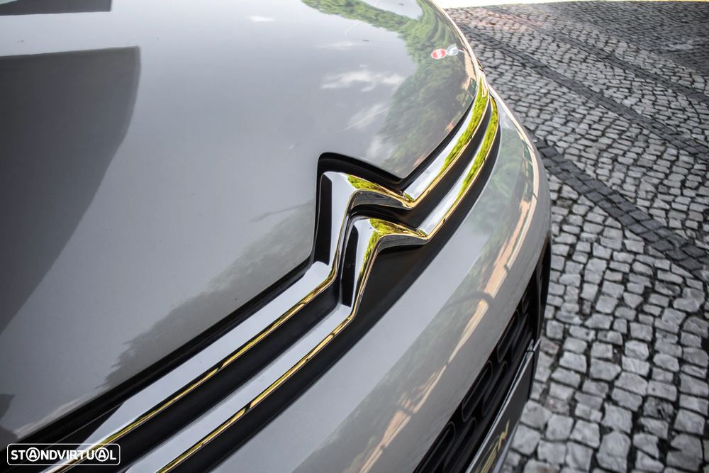 Citroën C3 Aircross PureTech 110 Stop & Start Shine — fotografia 9