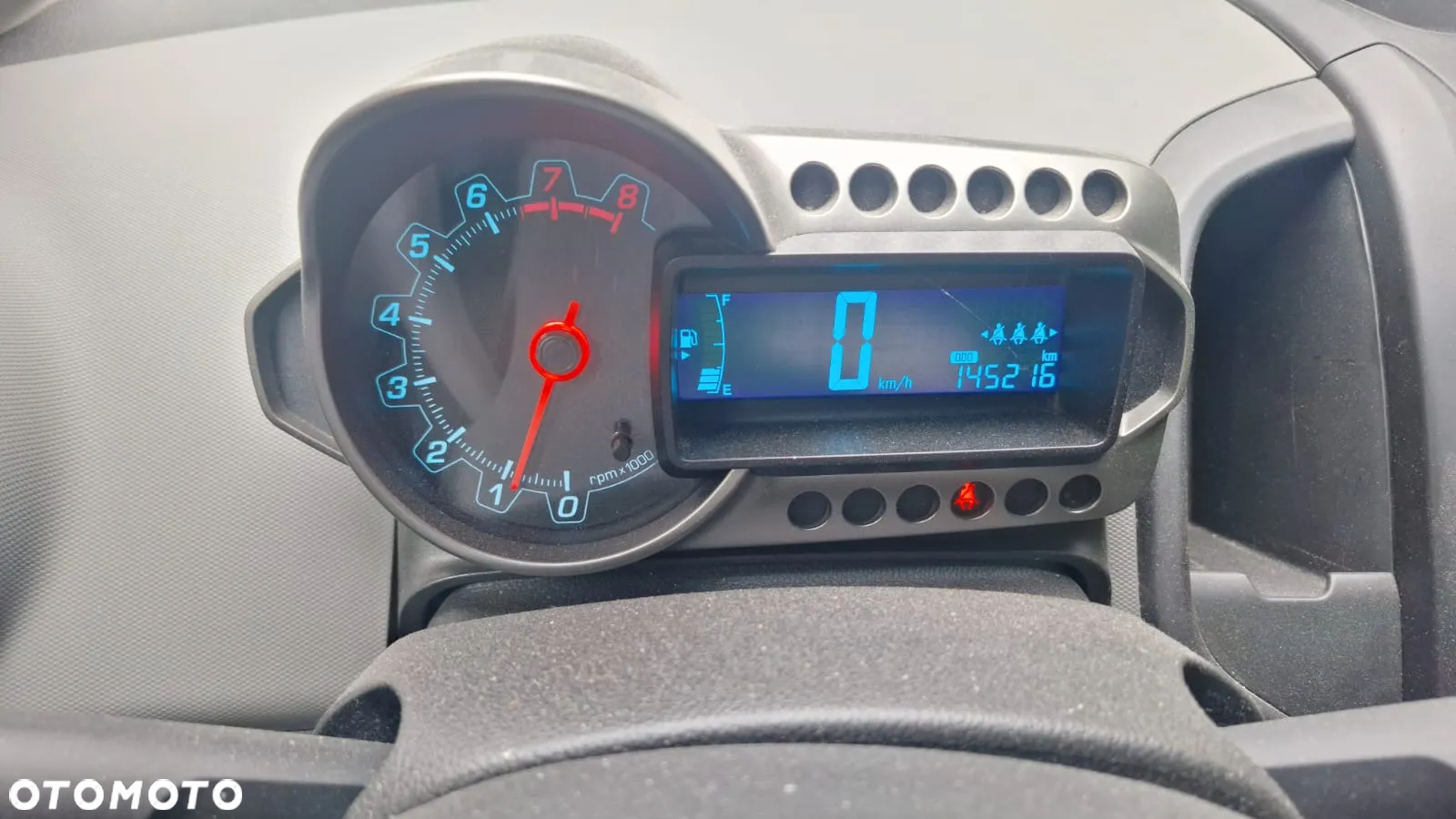 Chevrolet Aveo 1.2 LS - 12