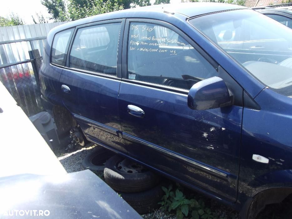 Usa Kia Carens usi fata spate Kia Carens stanga dreapta dezmembrez kia - 2