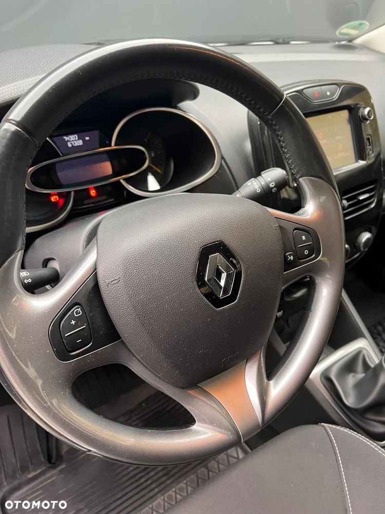 Renault Clio 1.2 16V Limited EU6 - 9