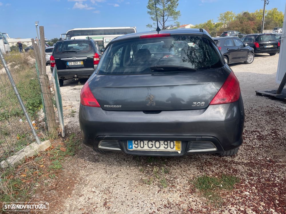 Peugeot 308 - 8