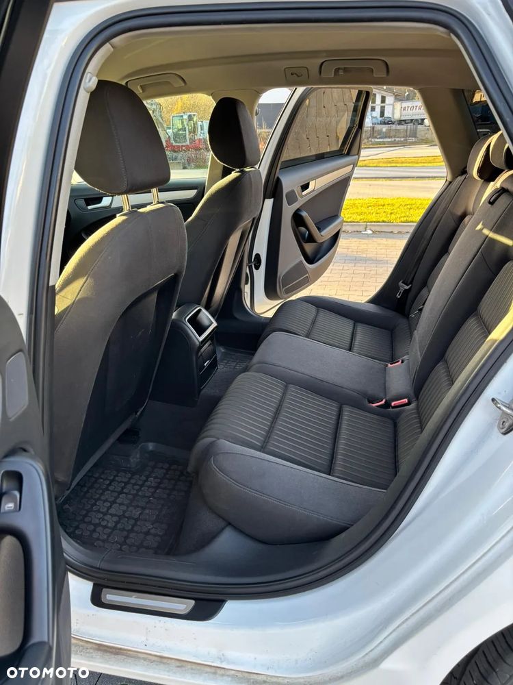 Audi A4 Avant 2.0 TDI Quattro - 26