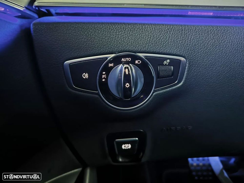 Mercedes-Benz E 300 de AMG Line - 41