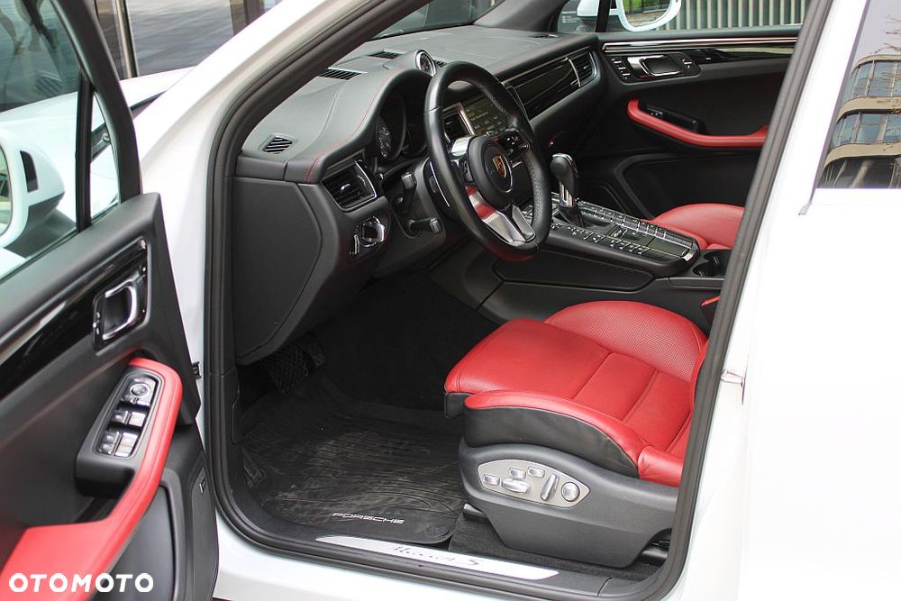 Porsche Macan - 11