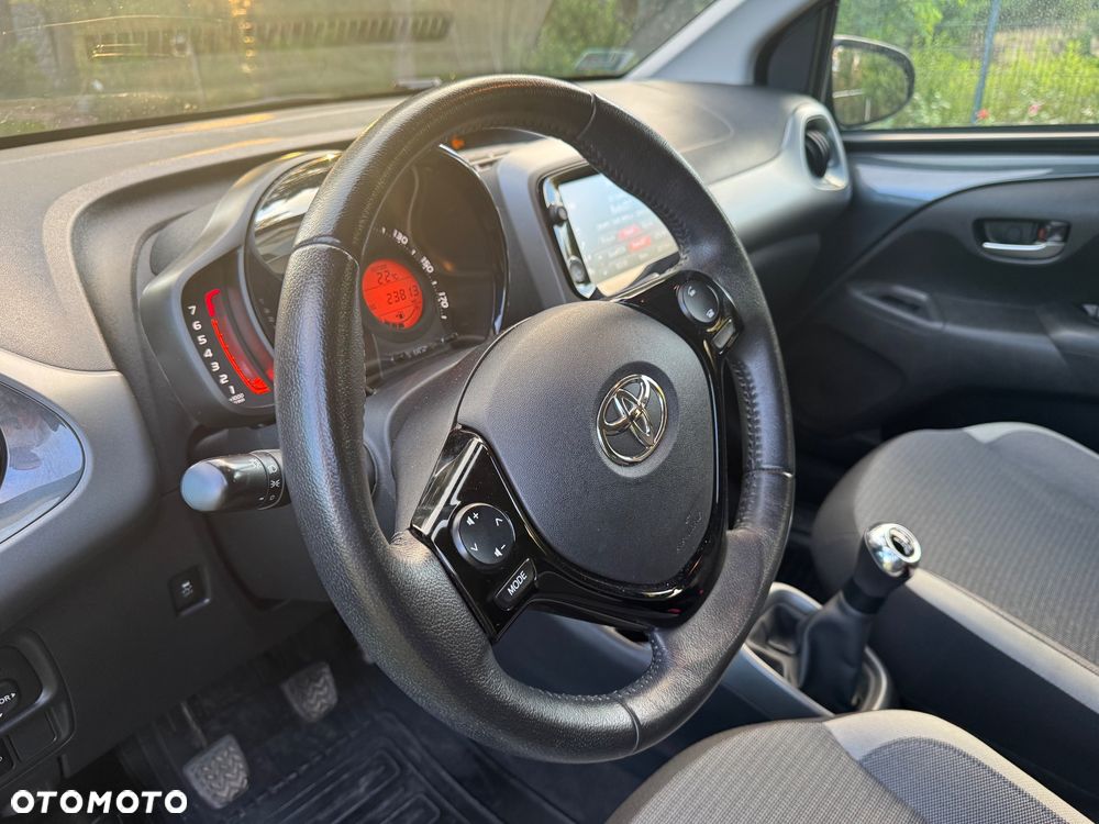Toyota Aygo 1.0 VVT-i Color Edition - 17