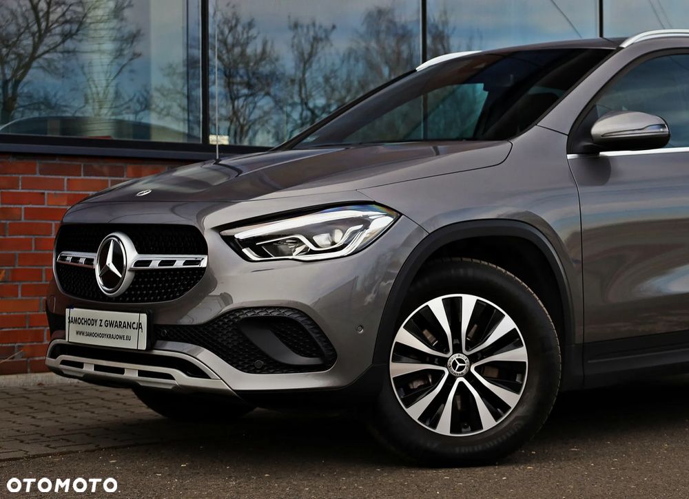 Mercedes-Benz GLA 200 Style - 12