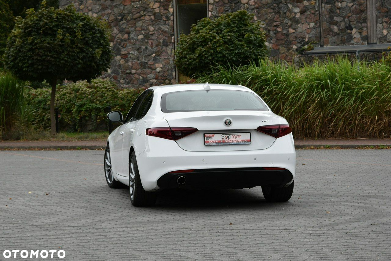 Alfa Romeo Giulia 2.2 Diesel - 20