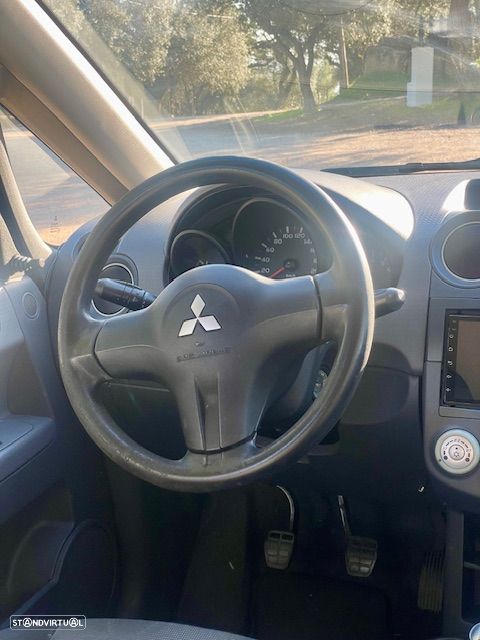 Mitsubishi Colt 1.1 Base - 10