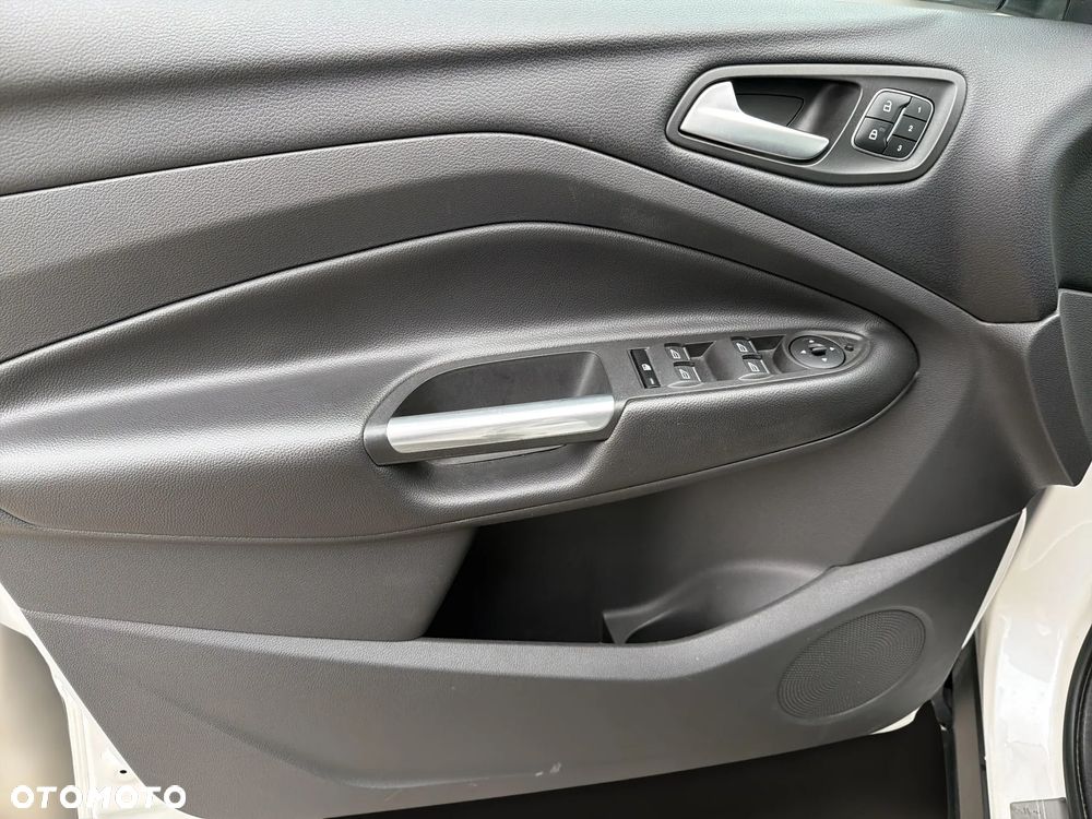 Ford Kuga - 19
