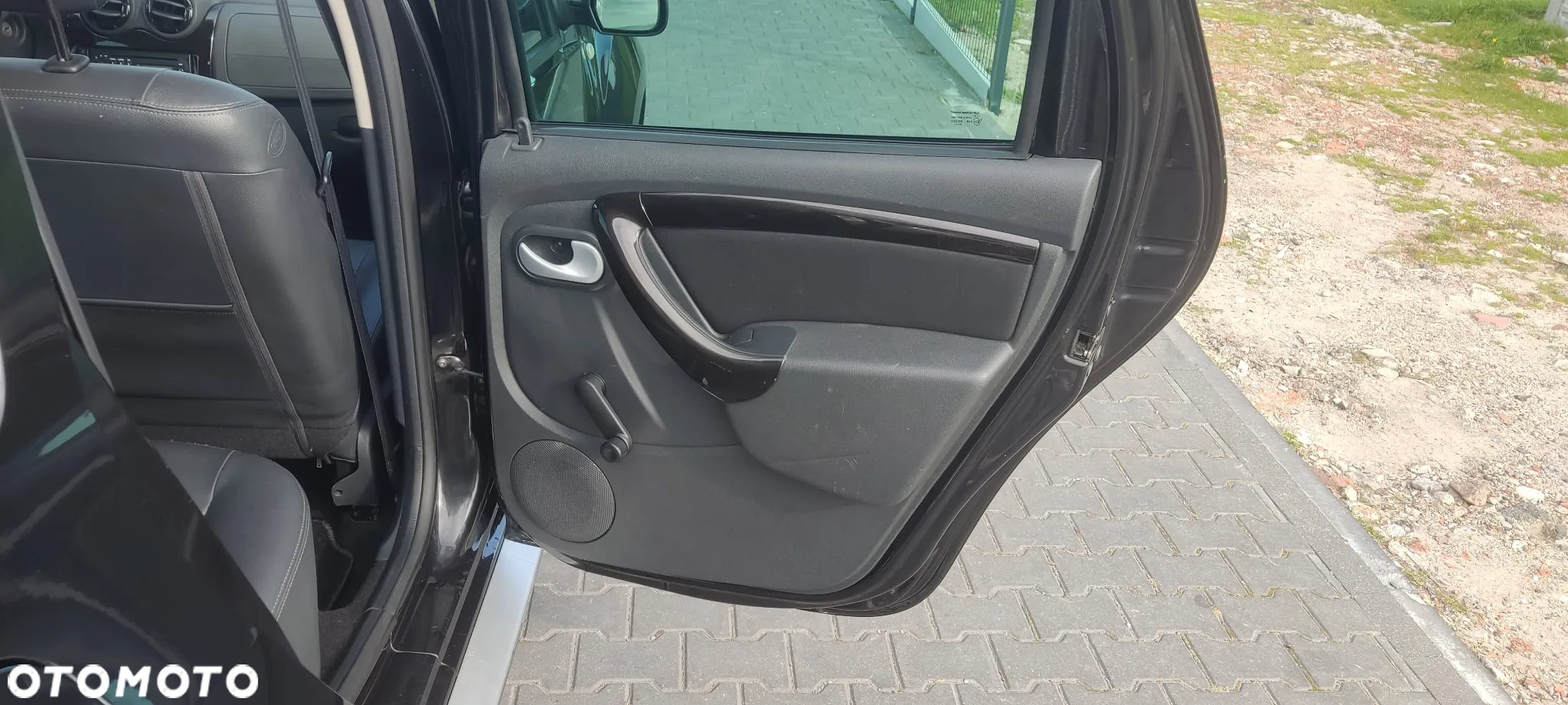 Dacia Duster 1.6 16V 4x2 Laureate - 24