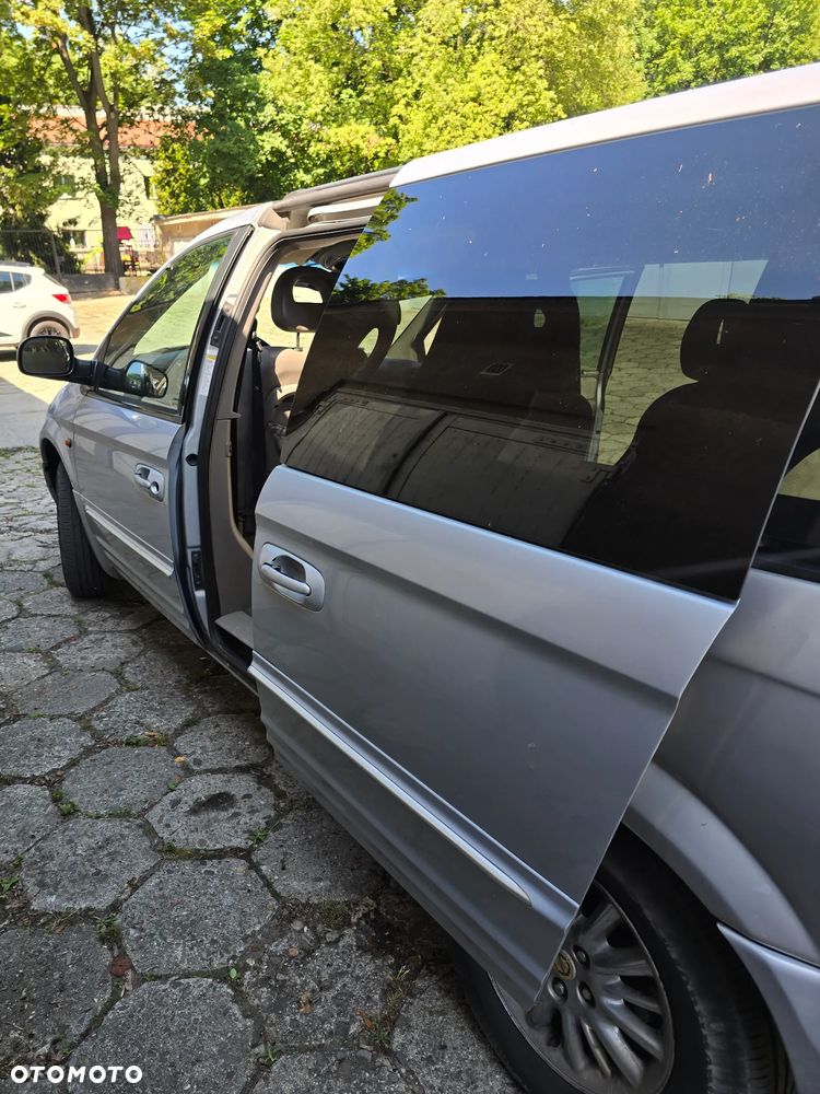 Chrysler Grand Voyager 3.3L Limited - 20