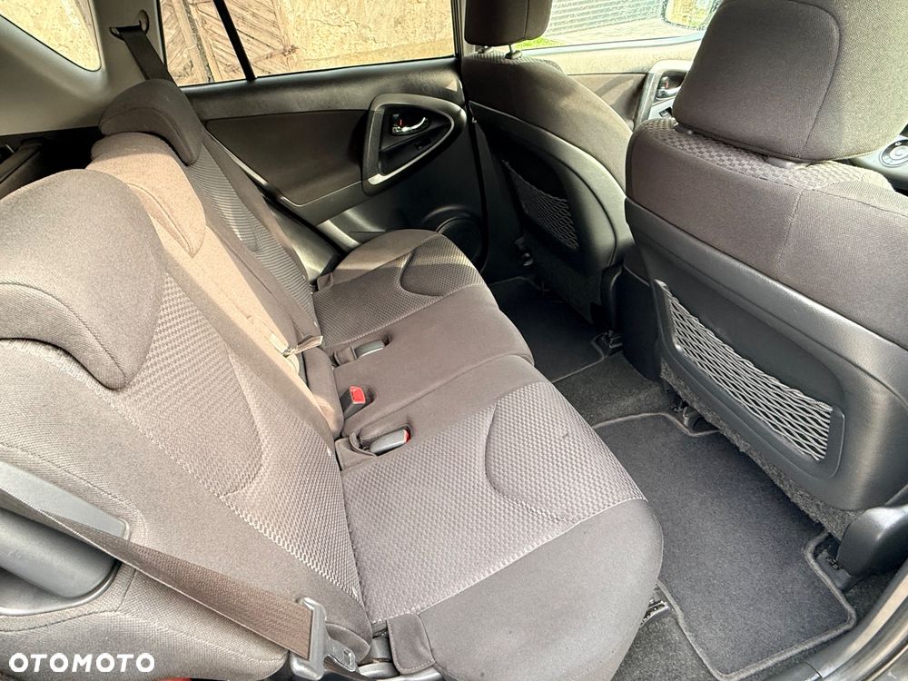 Toyota RAV4 2.2 D-4D Prestige - 14