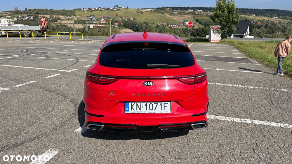 Kia ProCeed - 9