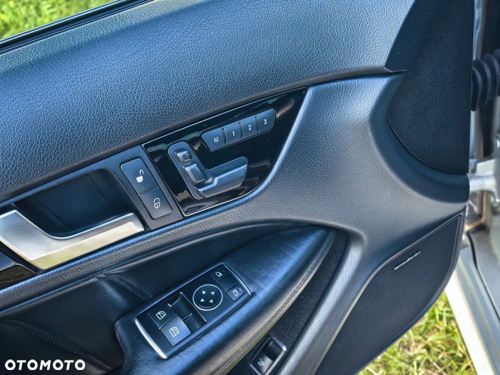 Mercedes-Benz Klasa C 63 AMG AMG SPEEDSHIFT MCT - 29