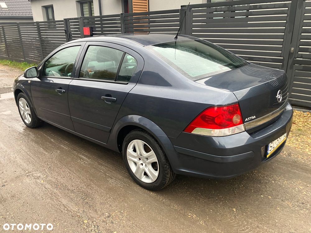 Opel Astra 2009 photo 5