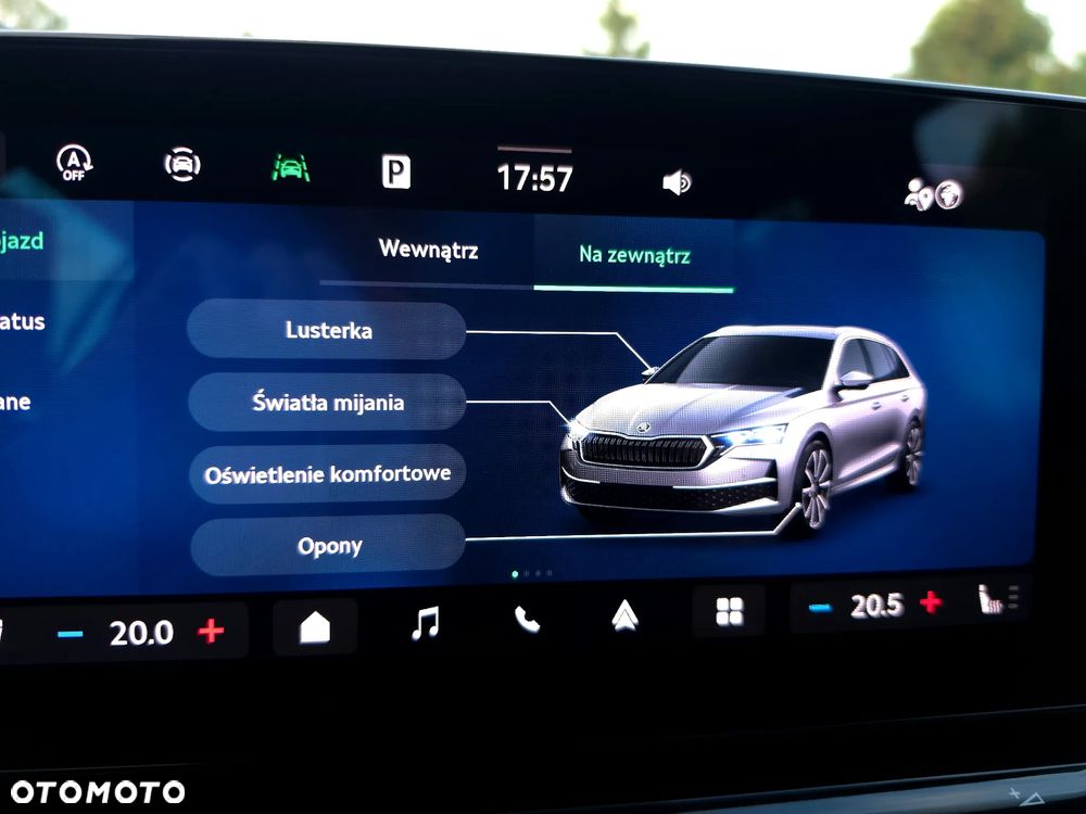 Skoda Octavia 1.5 TSI mHEV Selection DSG - 32