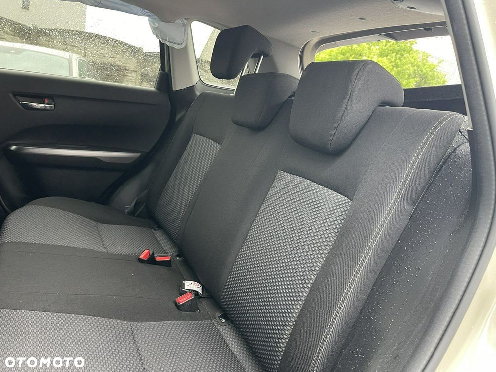 Suzuki Vitara - 12