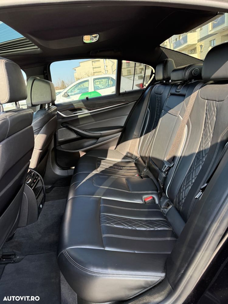 BMW Seria 5 540i Aut. Sport Line - 16