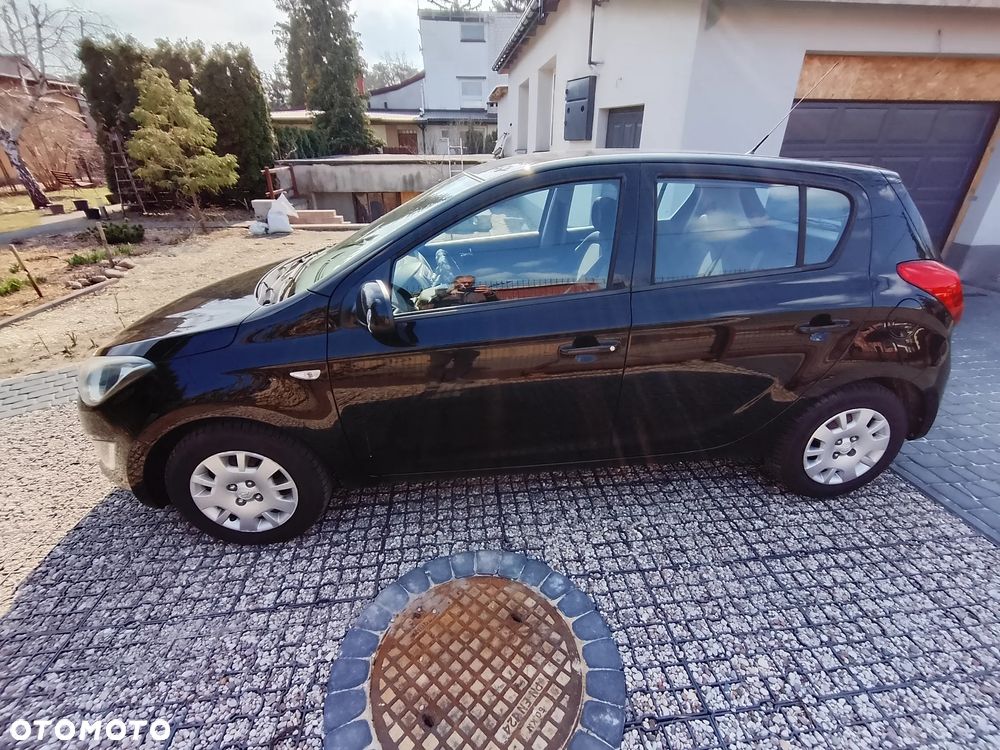 Hyundai i20 blue 1.1 CRDi Classic - 4